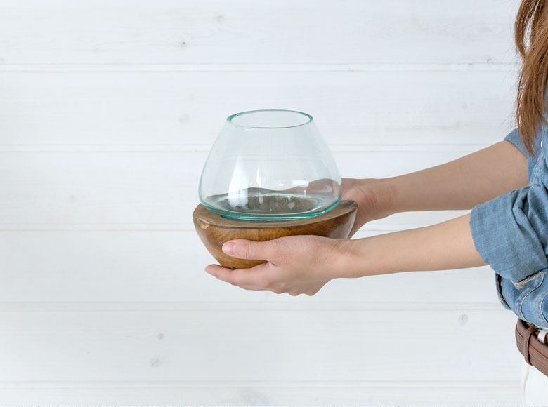 玉ねぎガラス　ガラスのオブジェ　メルトガラス　流木　ウッド　花器　花瓶　テラリウム　水槽　アクアリウム