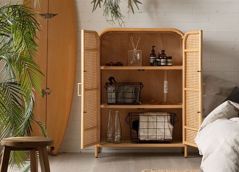 バリのリゾートで出会うような家具