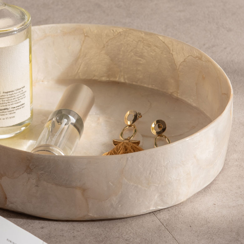 カピスシェルのインテリアトレイ