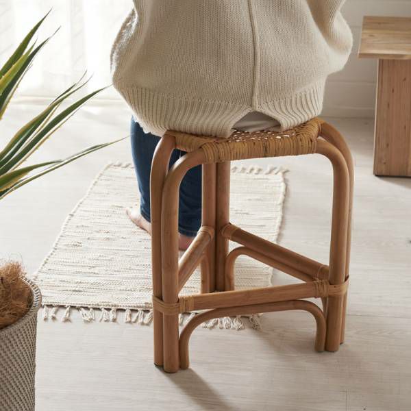 スツール ラタン 籐 天然素材 チェア 椅子 いす イス トライアングル