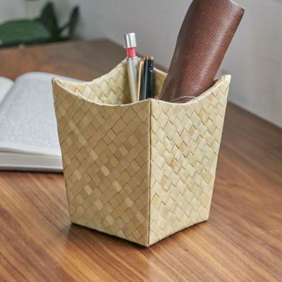 パンダンで編まれたアジアンバスケット ペン立て 卓上ゴミ箱 ダストボックス デスクゴミ箱 ゴミ箱 お箸立て 小物入れ 籠 カゴ 収納バスケット バリ 雑貨 アジアン雑貨 バリ雑貨 アジア工房 ナチュラル おしゃれ デス
